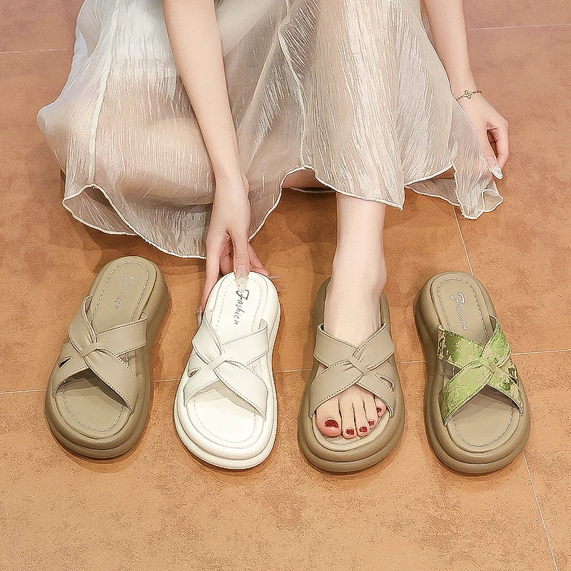 Summer Elegant and Sexy Height Increasing Casual Thick Soled Slippers Fashionable Hot Selling New Comfortable Women's Shoes