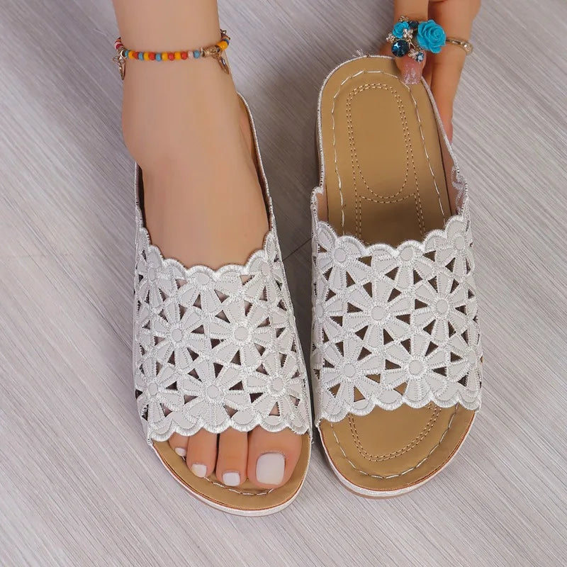Summer Women's Slippers Casual Flower Hollow Wedge Beach Shoes Outdoor Fashion Comfortable Non-slip Sandals Plus Size 43